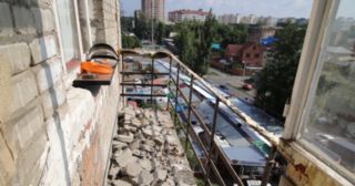 Демонтаж балкона Кинель, цена от 2918 руб.