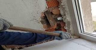 Демонтаж оконных откосов по выгодной цене от 512 руб. в Кинели - Сварной-Кнл