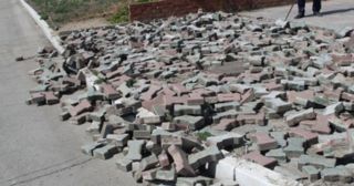 Демонтаж тротуарной плитки Кинель, цена от 2918 руб.